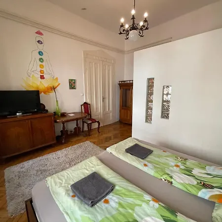 Apartamento Lyrius - *