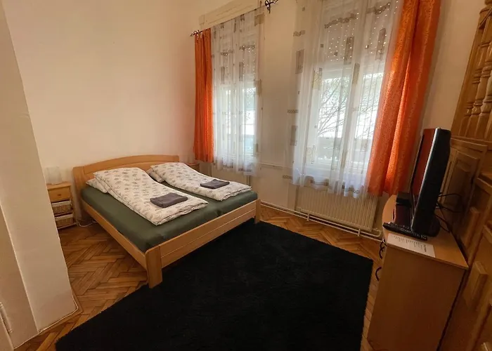 - 利留斯旅馆